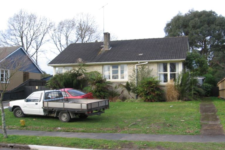 Photo of property in 6 Stokes Crescent, Maeroa, Hamilton, 3200