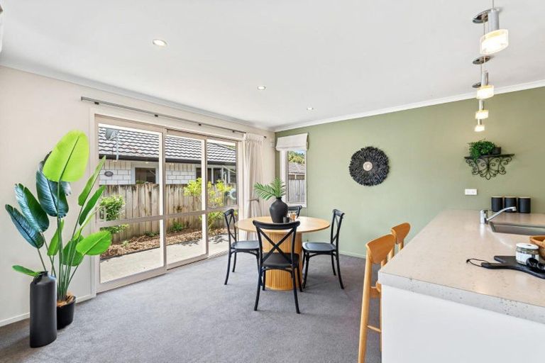 Photo of property in 11 North Crest Drive, Onerahi, Whangarei, 0110