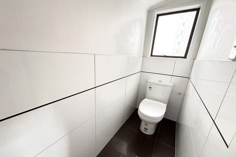 Photo of property in 1/13 Gwenand Place, Botany Downs, Auckland, 2010