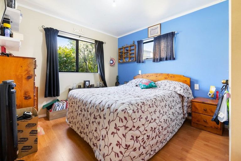 Photo of property in 72 Waiora Road, Stanmore Bay, Whangaparaoa, 0932