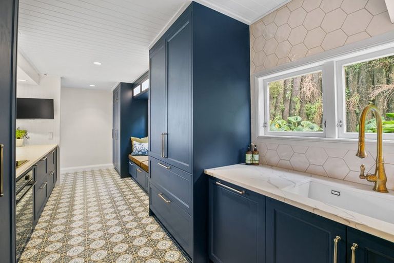 Photo of property in 149 Vivian Street, New Plymouth, 4310