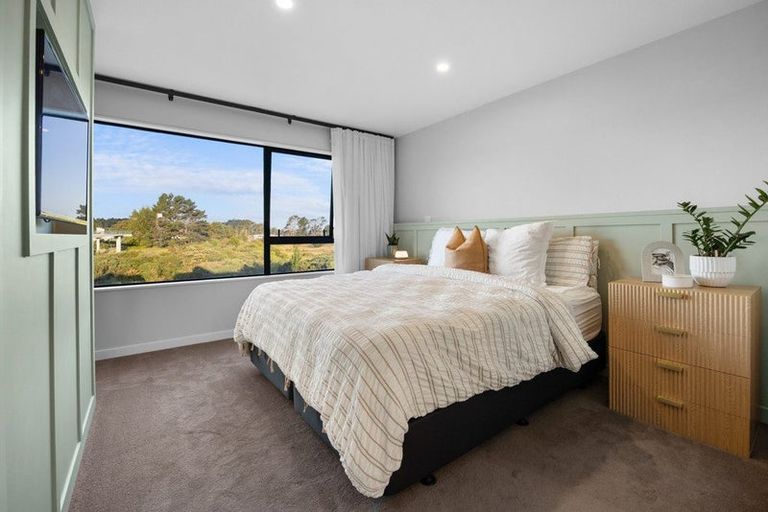 Photo of property in 150 Vintry Drive, Kumeu, 0810