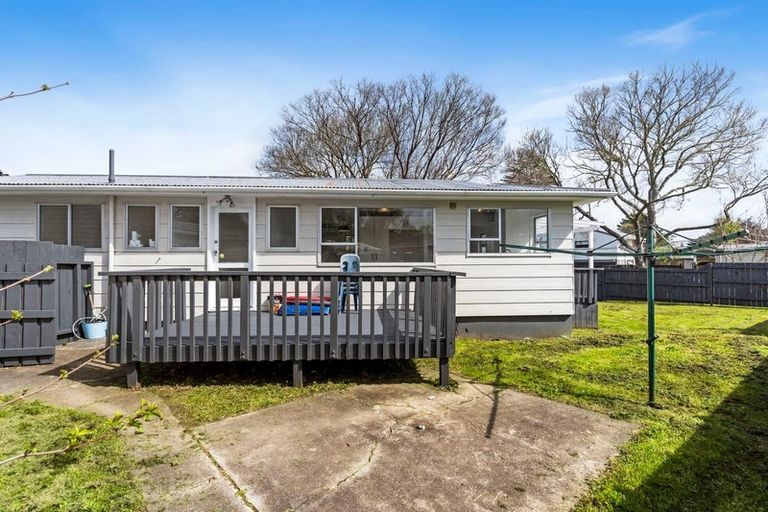 Photo of property in 14 Chantal Place, Red Hill, Papakura, 2110