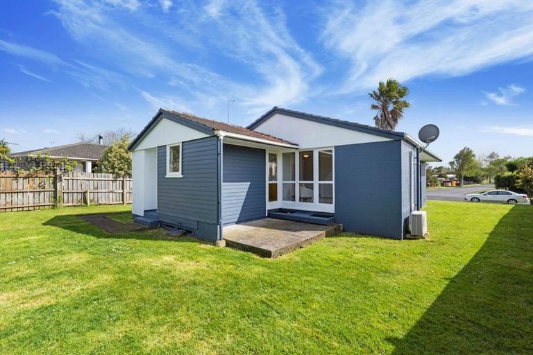 Photo of property in 35 Hamilton Drive, Waiuku, 2123