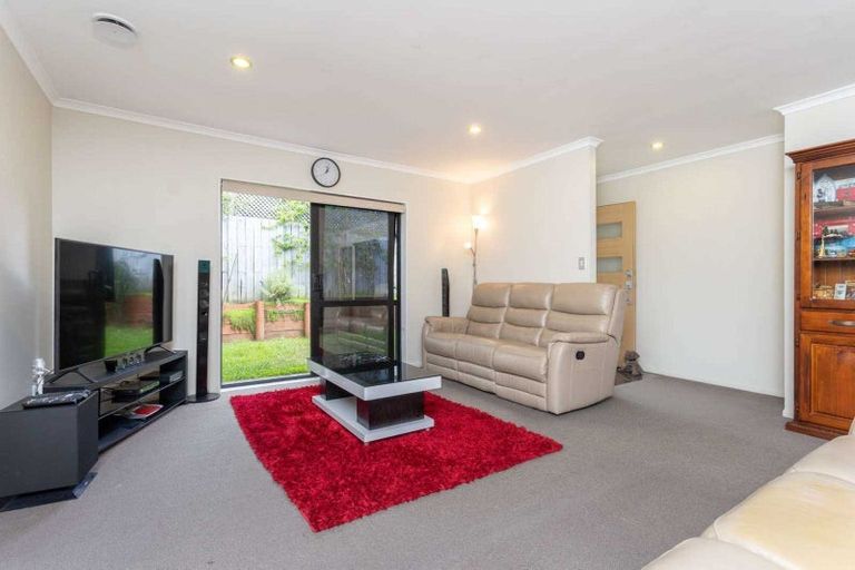 Photo of property in 25a Chorley Avenue, Massey, Auckland, 0614
