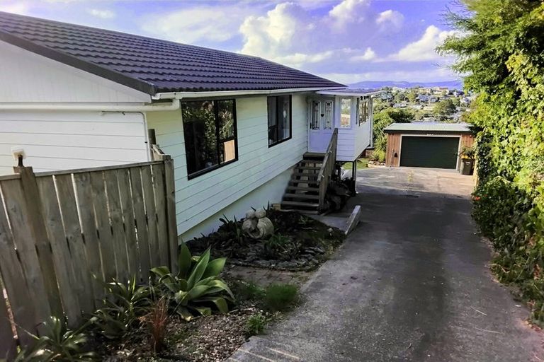 Photo of property in 34b Totara Road, Stanmore Bay, Whangaparaoa, 0932