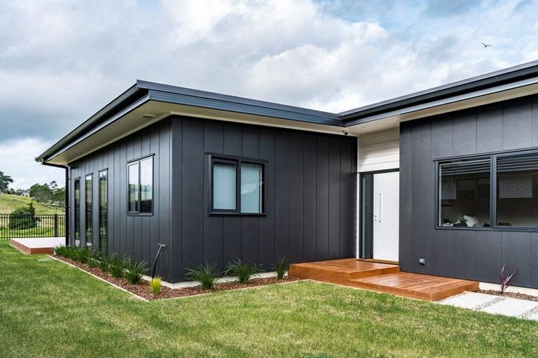 Photo of property in 109 Wairau Drive, Tikipunga, Whangarei, 0112