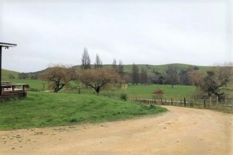 Photo of property in 506 Black Rock Road, Te Ore Ore, Masterton, 5886