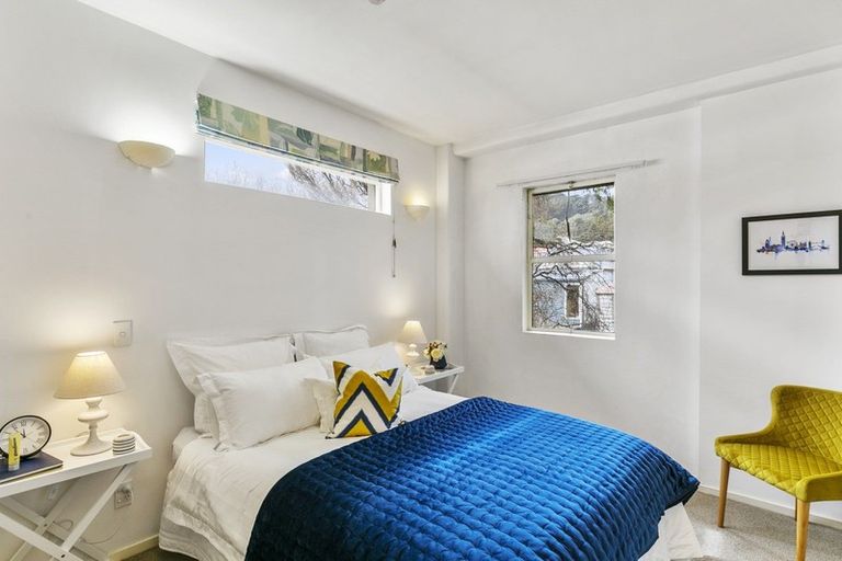 Photo of property in Lexington Apartments, 33d Hania Street, Mount Victoria, Wellington, 6011