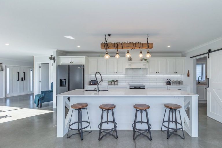 Photo of property in 14 Mowhia Grove, Waitarere, Levin, 5510