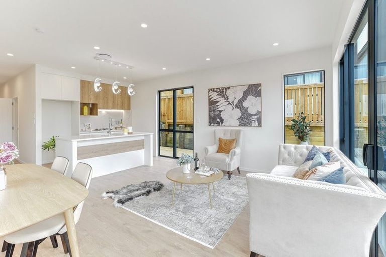 Photo of property in 33 Biokovo Street, Massey, 0614