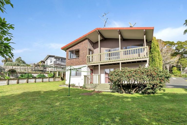 Photo of property in 12 Escalona Street, Te Kamo, Whangarei, 0112