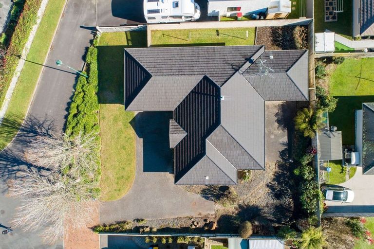 Photo of property in 16 Alba Place, Cambridge, 3434