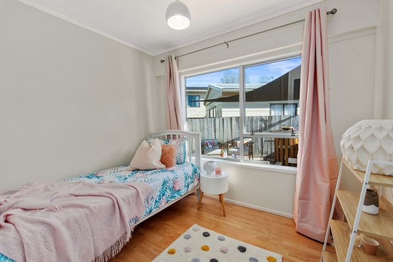 Photo of property in 2/29 Cranston Street, Torbay, Auckland, 0632