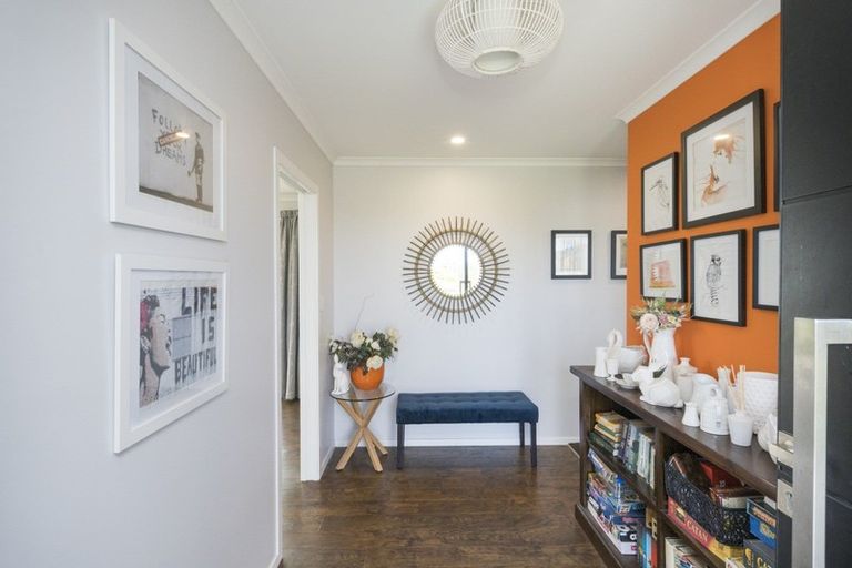 Photo of property in 25 Hartwell Drive, Kelvin Grove, Palmerston North, 4470