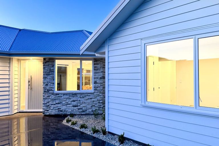 Photo of property in 69 Freedom Drive, Kelvin Grove, Palmerston North, 4414
