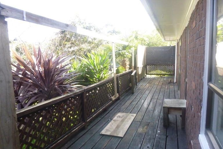 Photo of property in 8 Helleur Road, Massey, Auckland, 0614