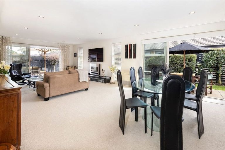 Photo of property in 2 Balmoral Mews, Springlands, Blenheim, 7201