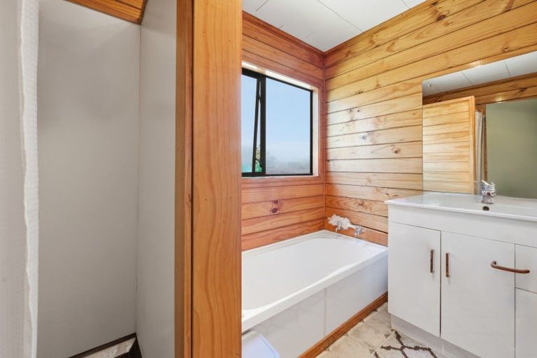 Photo of property in 25 Okona Crescent, Ngongotaha, Rotorua, 3010