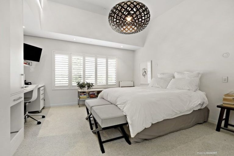 Photo of property in 5/150 Oriental Parade, Oriental Bay, Wellington, 6011