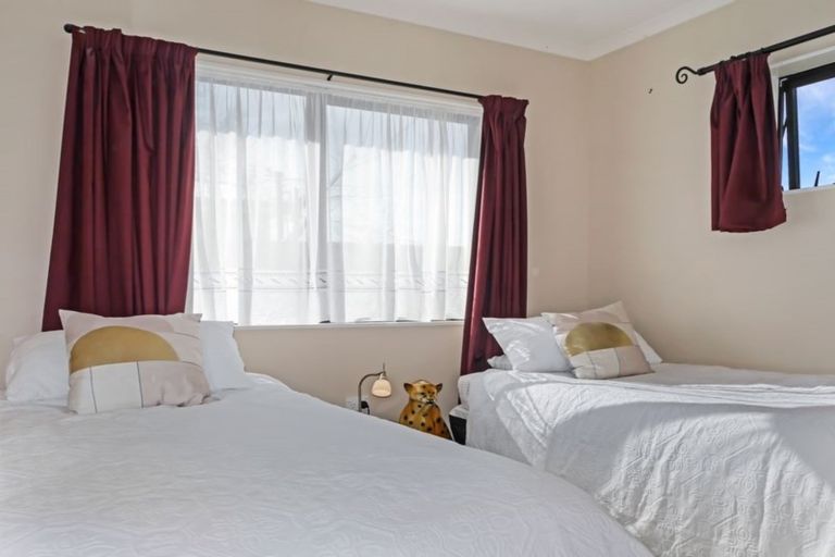 Photo of property in 2 Glencairn Road, Twizel, 7901