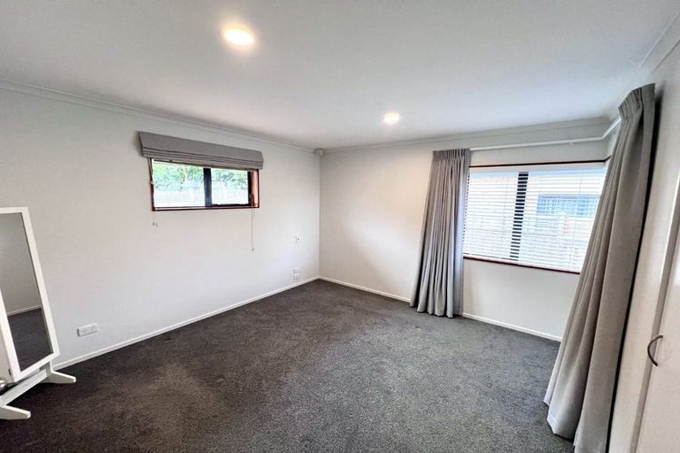 Photo of property in 29 Greenview Lane, Red Beach, 0932