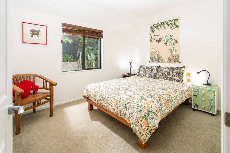 Photo of property in 29 Futuna Close, Karori, Wellington, 6012