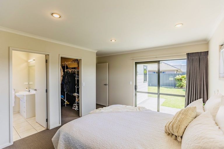 Photo of property in 19 Mcnaughton Place, Onekawa, Napier, 4110