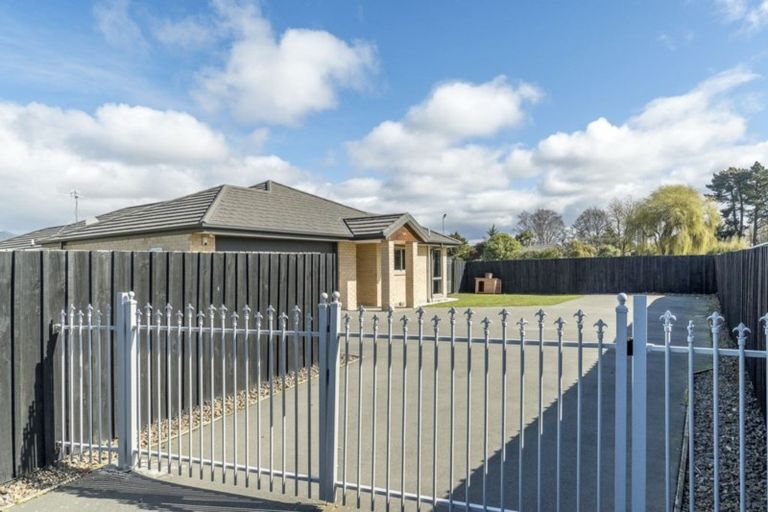 Photo of property in 23 Birchgrove Gardens, Mairehau, Christchurch, 8052