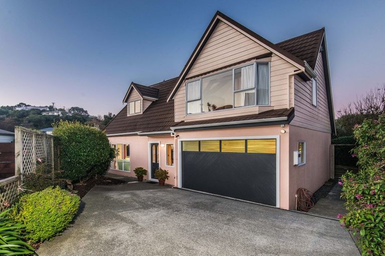 Photo of property in 8a Kipling Street, Johnsonville, Wellington, 6037