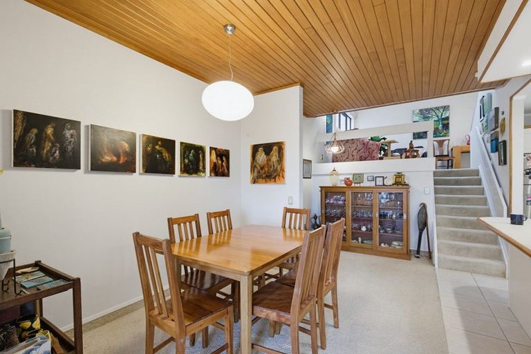 Photo of property in 21 Rama Crescent, Khandallah, Wellington, 6035