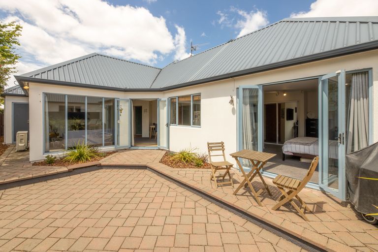 Photo of property in 1/725 Main Road North, Belfast, Christchurch, 8051