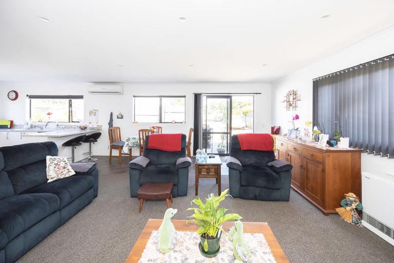 Photo of property in 43 Cobblestone Road, Kakanui, Oamaru, 9495