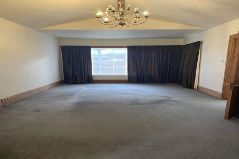 Photo of property in 16 Bellevue Road, Woburn, Lower Hutt, 5010