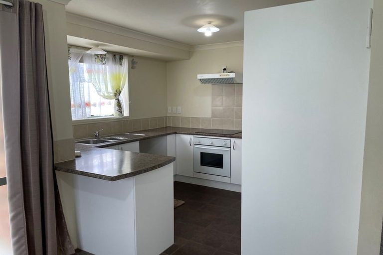Photo of property in 41 Sturdee Road, Manurewa, Auckland, 2102