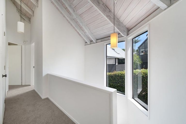 Photo of property in 22c Grand View Road, Remuera, Auckland, 1050