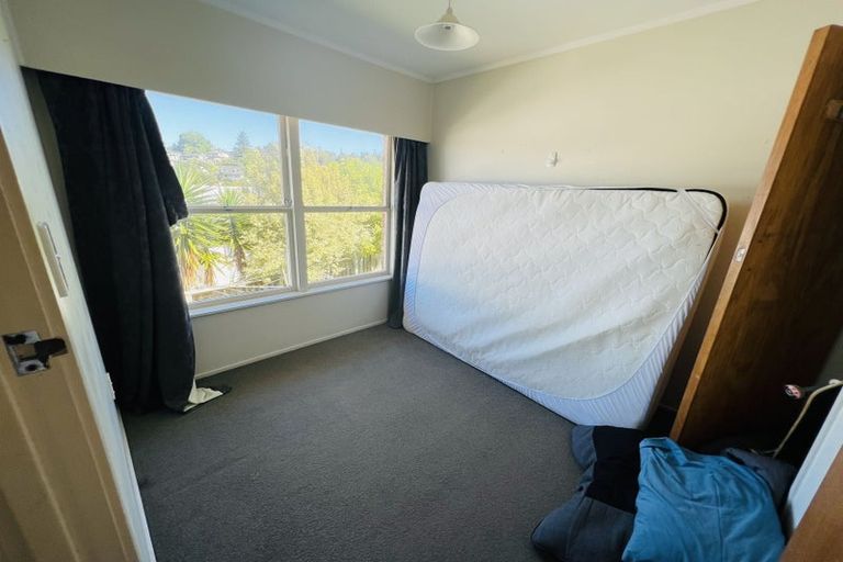 Photo of property in 18a Agincourt Street, Glenfield, Auckland, 0629