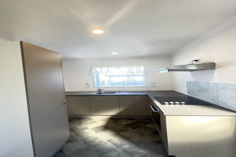 Photo of property in 6 Topaz Place, Wiri, Auckland, 2104