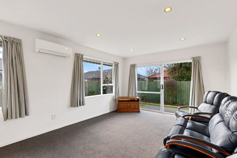 Photo of property in 1/127 Gilberthorpes Road, Hei Hei, Christchurch, 8042