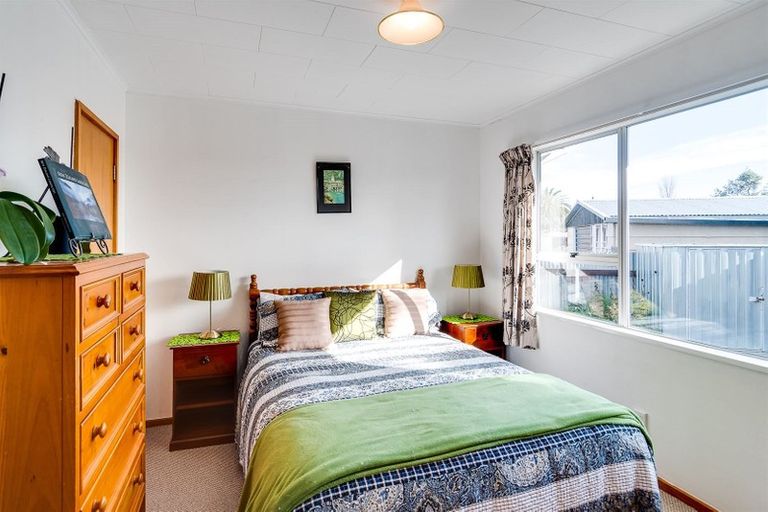 Photo of property in 140 Westminster Avenue, Tamatea, Napier, 4112