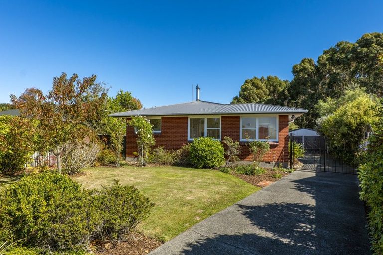 Photo of property in 6 Waipara Street, Cracroft, Christchurch, 8025