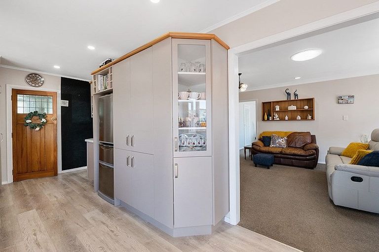 Photo of property in 5 Beth Street, Trentham, Upper Hutt, 5018