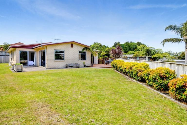 Photo of property in 15c Anderson Way, Highlands Park, New Plymouth, 4312