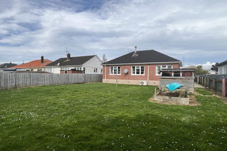 Photo of property in 111 Rangiora Avenue, Roslyn, Palmerston North, 4414