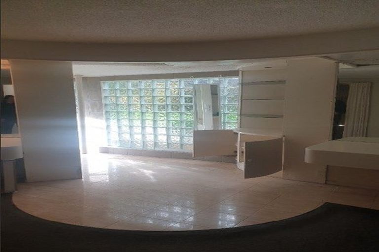 Photo of property in 9 Rangitane Street, Maupuia, Wellington, 6022