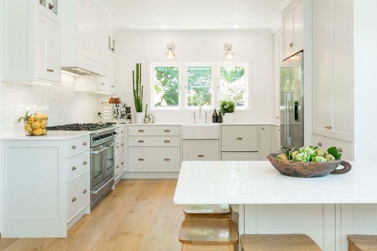 Photo of property in 2 Corwen Place, Mayfair, Hastings, 4122