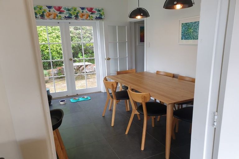 Photo of property in 12 The Rigi, Northland, Wellington, 6012