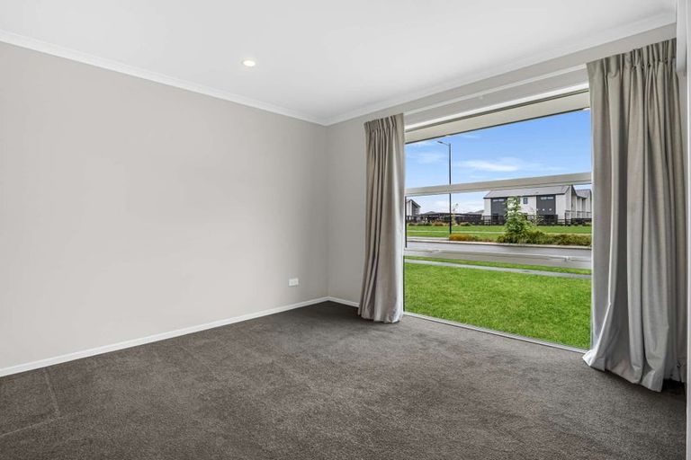 Photo of property in 90 Broadway Parade, Rolleston, 7615