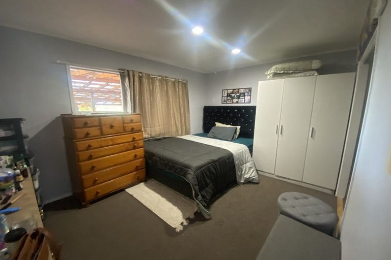 Photo of property in 22 Cherry Tree Place, Massey, Auckland, 0614