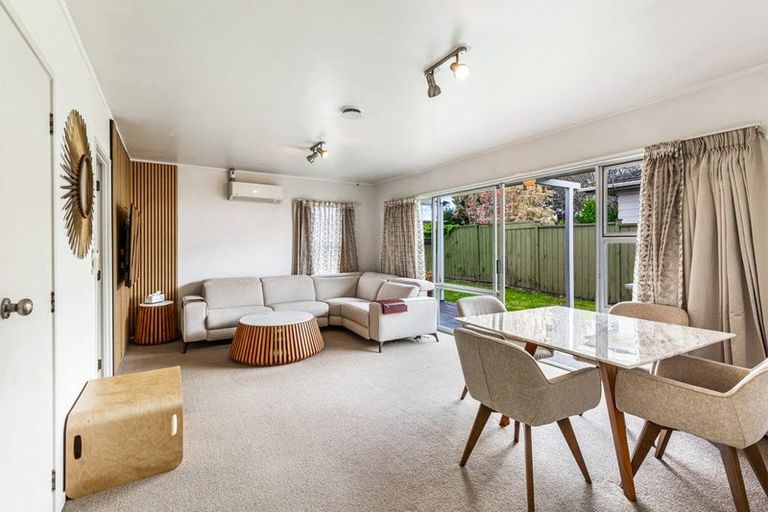 Photo of property in 1/162 Pigeon Mountain Road, Half Moon Bay, Auckland, 2012